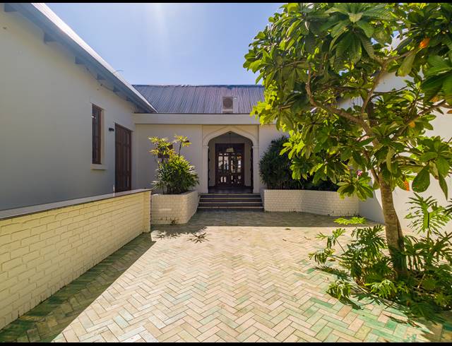 477M² VACANT LAND FOR SALE IN SHEFFIELD BEACH